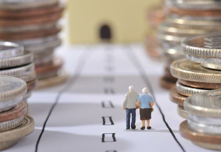 Έρχεται νέος γύρος αναδρομικών στους συνταξιούχους: Επιστρέφονται δώρα και μειώσεις επικουρικών - Eordaialive.com