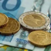 «Βροχή» επιχορηγήσεων για τους επαγγελματίες μέσα στον Μάιο - Ποσά από 500 έως και 400.000 ευρώ