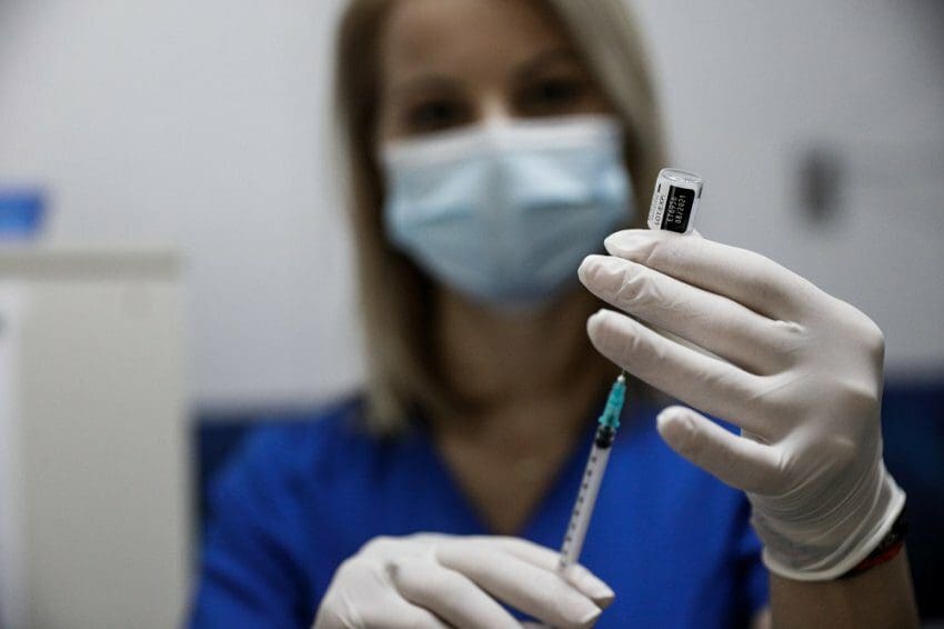 SMS για εμβόλιο μετά από 6 μήνες σε όσους νόσησαν - Ακυρώνονται τα ραντεβού