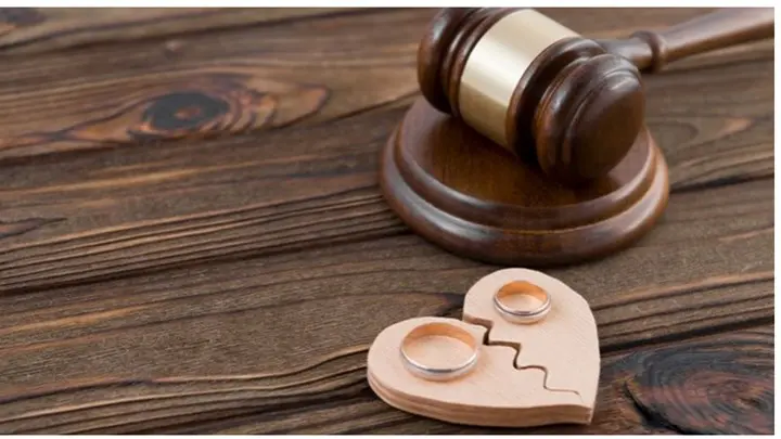 Διαζύγιο από... το σπίτι: Η διαδικασία για την έκδοσή του με οκτώ βήματα - Σε ποια περίπτωση ισχύει