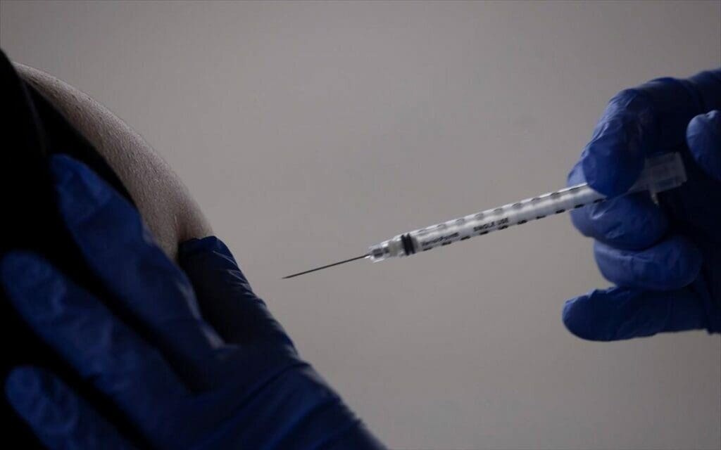 Μυοκαρδίτιδες μετά από εμβολιασμούς με Pfizer και Moderna