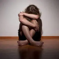 Καμένα Βούρλα: 24χρονος βίασε 11χρονη μέσα σε ασανσέρ