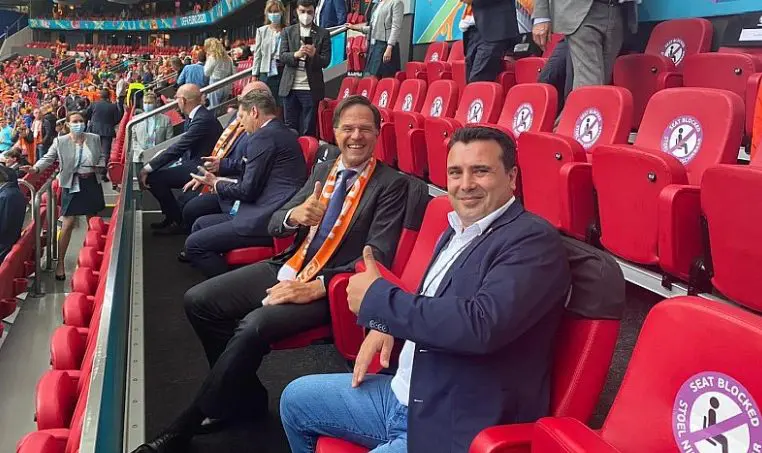 Ο Ζάεφ υποστήριξε δυνατά την εθνική ποδοσφαιρική ομάδα της Μακεδονίας -Νέα προκλητική ανάρτηση από τον πρωθυπουργό της γειτονικής χώρας