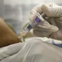 Ράπτη: Σύντομα οι αποφάσεις για τον εμβολιασμό των εφήβων άνω των 15 ετών