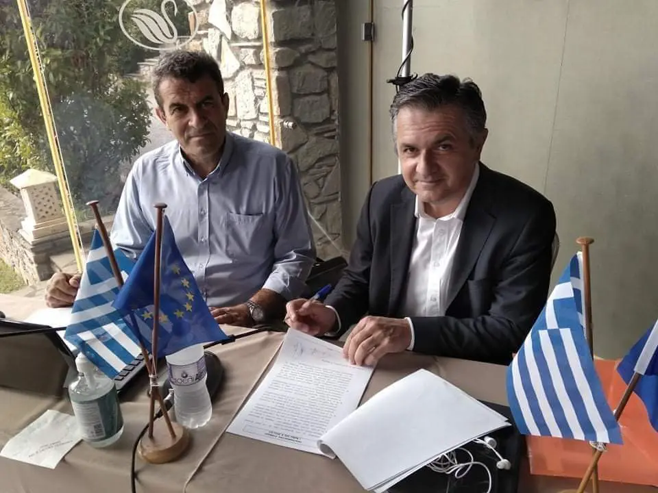 Υπογράφτηκε η Προγραμματική Σύμβαση για την  Στήριξη της Επιχειρηματικότητας  της Π.Ε. Καστοριάς, προϋπ. 1.000.000 ευρώ από τον Περιφερειάρχη Δυτικής Μακεδονίας Γ. Κασαπίδη και τους τρεις Δημάρχους.