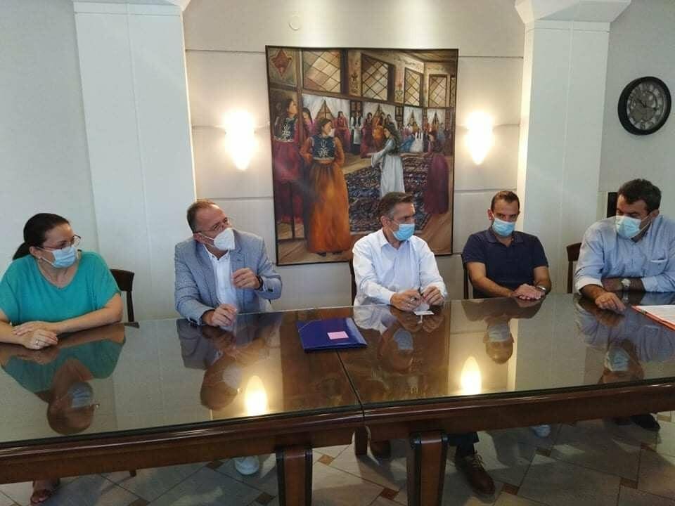 Υπογραφή Προγραμματικής Σύμβασης 121.892€ από τον Περιφερειάρχη Γ. Κασαπίδη για την Αναβάθμιση των Υποδομών του Χιονοδρομικού Κέντρου Βιτσίου. - Eordaialive.com