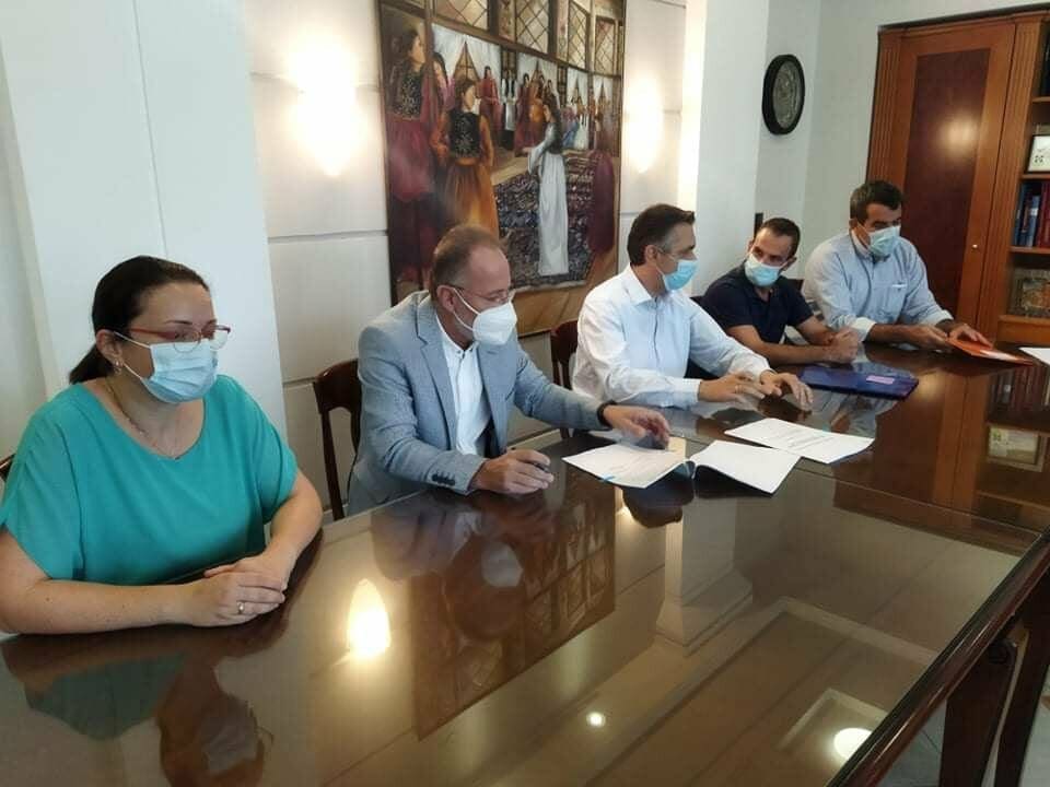 Υπογραφή Προγραμματικής Σύμβασης 121.892€ από τον Περιφερειάρχη Γ. Κασαπίδη για την Αναβάθμιση των Υποδομών του Χιονοδρομικού Κέντρου Βιτσίου. - Eordaialive.com
