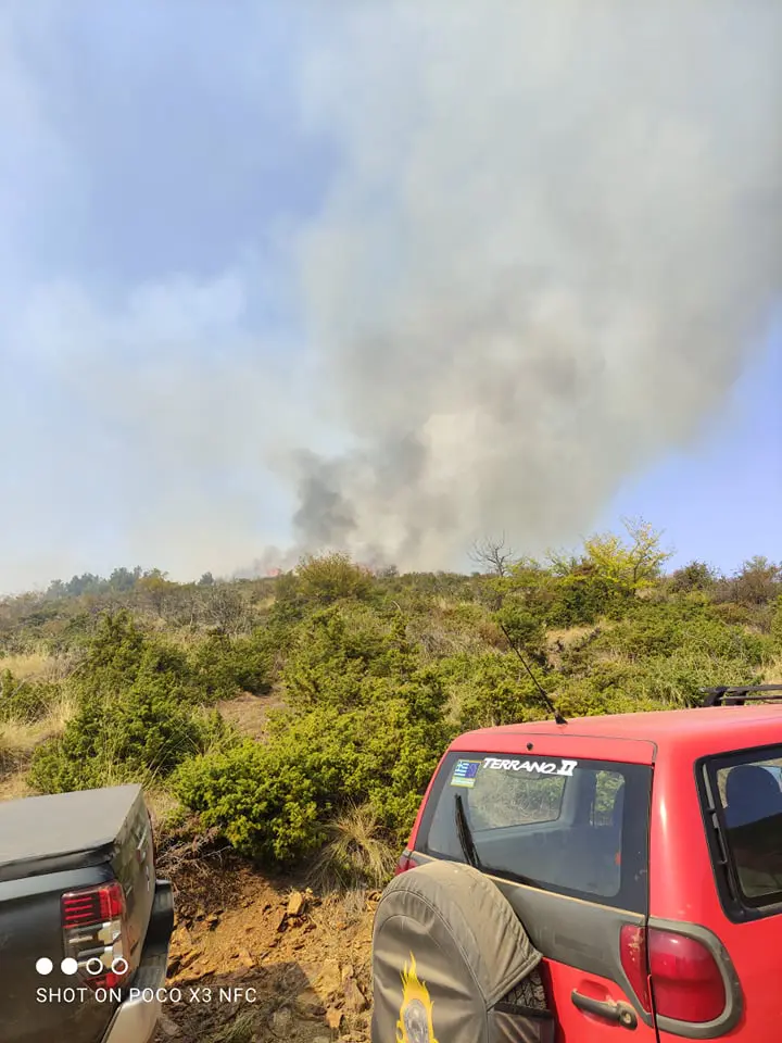 Eordaialive.com - Τα Νέα της Πτολεμαΐδας, Εορδαίας, Κοζάνης eordaialive.com: Πυρκαγιά στο πεδίο βολής Μεσοβούνου Εορδαίας (φωτο - βίντεο)