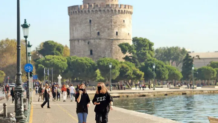 Κορονοϊός: Και επίσημα στο “κόκκινο” Θεσσαλονίκη, Χαλκιδική, Κιλκίς και Λάρισα