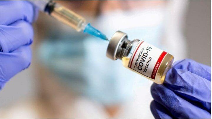 Εμβόλιο: Ανοίγει η πλατφόρμα για την τρίτη δόση στους άνω των 60 ετών