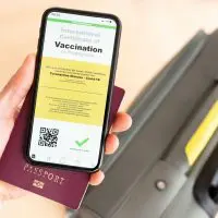 Προς κατάργηση τα πιστοποιητικά εμβολιασμού στη Βρετανία - Αποκλείονται νέα lockdowns