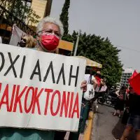 Το «ματωμένο ημερολόγιο» του 2021: Οι 11 γυναικοκτονίες που σόκαραν την Ελλάδα