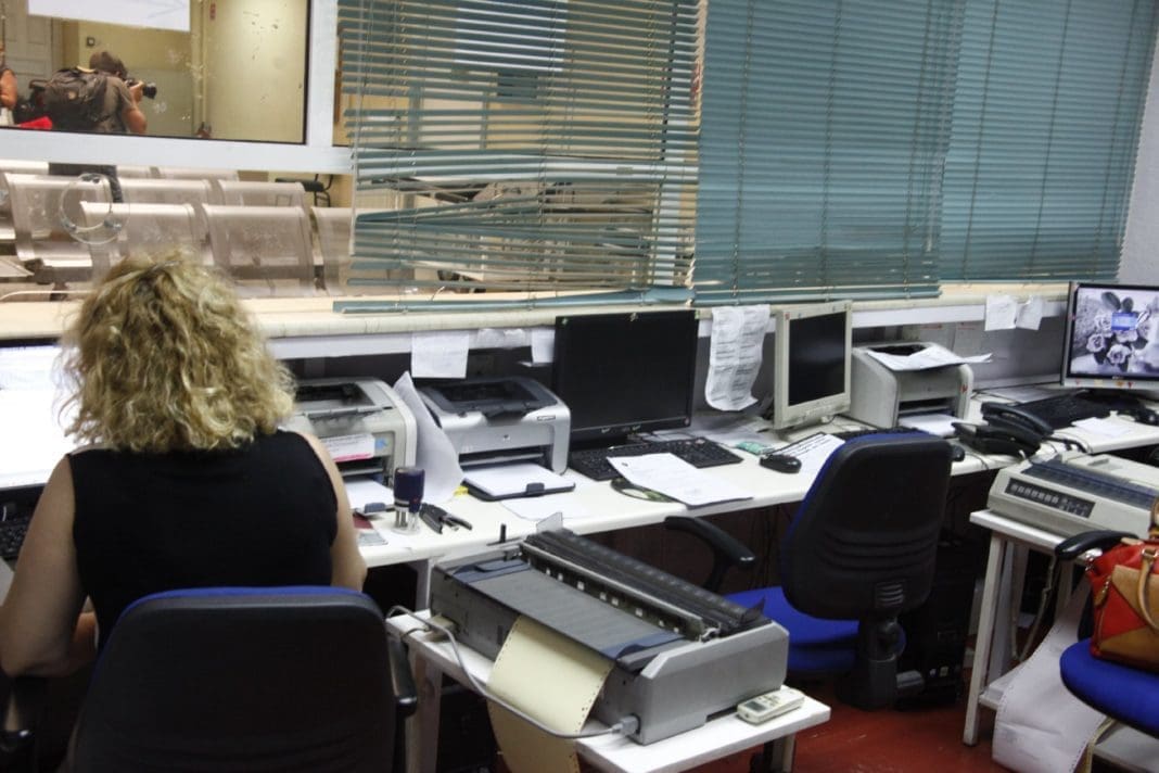 Έρχονται 22.000 προσλήψεις στο Δημόσιο - Eordaialive.com