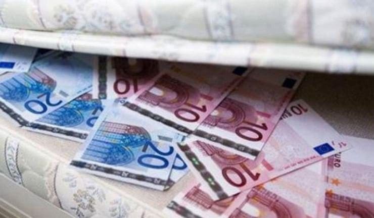 Σε στρώματα και θυρίδες πάνω από 33 δισ. ευρώ! (πίνακας) - Eordaialive.com