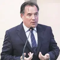 «Άδειασμα» του Γεωργιάδη για τη δήλωσή του ότι 40.000 αστυνομικοί παραμένουν ανεμβολίαστοι