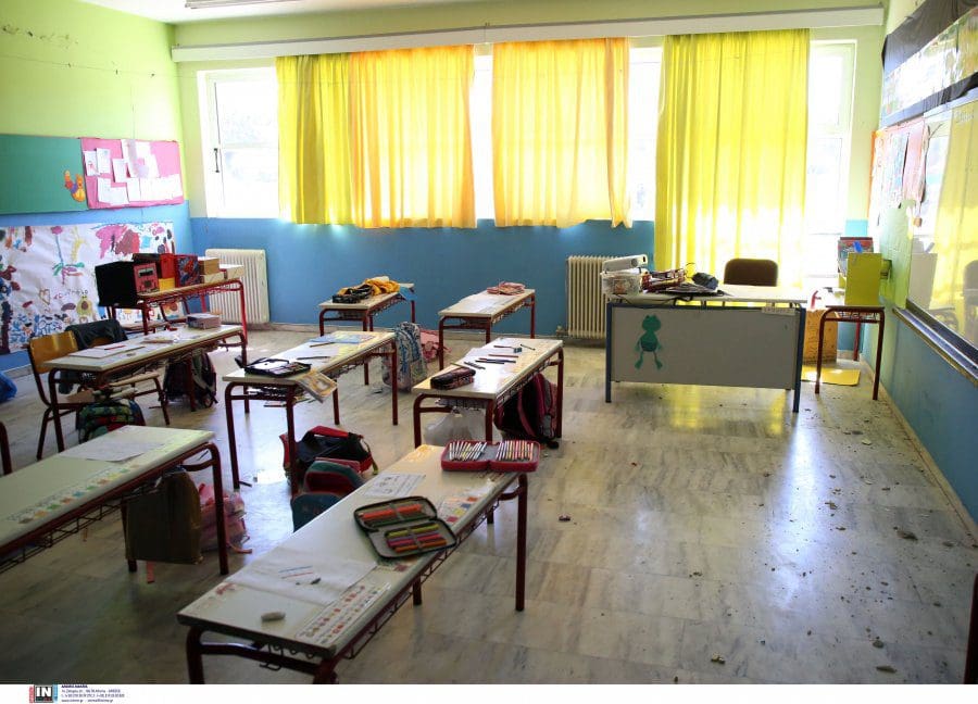 Λαμία: Δάσκαλος πλάκωσε στο ξύλο πατέρα μαθητή μέσα στο σχολείο