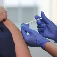 Εθνική Επιτροπή Εμβολιασμών: Η 2η “αναμνηστική δόση” στην ατζέντα της σημερινής συνεδρίασης