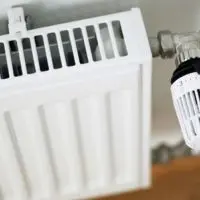 Τα 6 κόλπα για να κρατήσετε το σπίτι ζεστό και η σωστή χρήση του καλοριφέρ