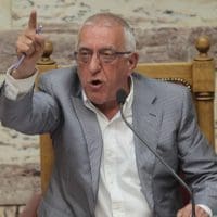 Κακλαμάνης: Yπουργοί μιλάνε για την Covid χωρίς λόγο - Eordaialive.com