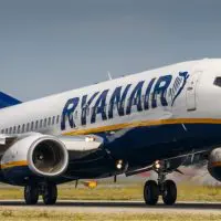 RYANAIR – Χριστούγεννα: Εισιτήρια από 10 ευρώ για συγκεκριμένες πτήσεις
