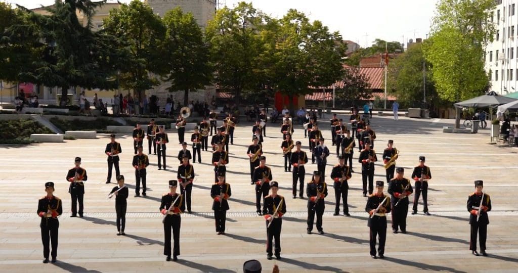 200 χρόνια από την Ελληνική Επανάσταση: Η Φιλαρμονική Ορχήστρα του Δήμου Κοζάνης "Πανδώρα" τιμά την Εθνική Παλιγγενεσία σε ένα αφιερωματικό βίντεο σε εμβληματικά σημεία της πόλης.