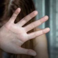 Στην φυλακή παππούς για τον βιασμό της 8χρονης εγγονής του στον Βόλο - Eordaialive.com