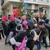 Πτολεμαιδα: Ομάδα Εθελοντισμού ΑΝΔΡΟΝΙΚΟΣ: Make-A-Wish Greece - Πλημμύρισε από φωνές και παιδικά χαμόγελα ο πεζόδρομος της οδού Πέρδικα ( Οδός Ευχών -φωτογραφίες)