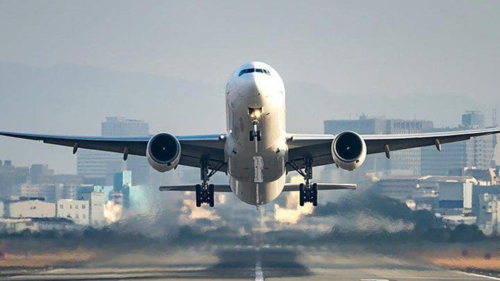 Νέες αεροπορικές οδηγίες για τις πτήσεις εξωτερικού - Τι ισχύει για τα παιδιά