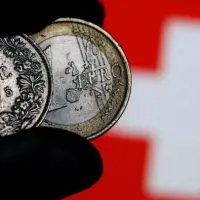 Ελβετικό φράγκο: Έρχεται νέα "βόμβα" για τους Έλληνες δανειολήπτες