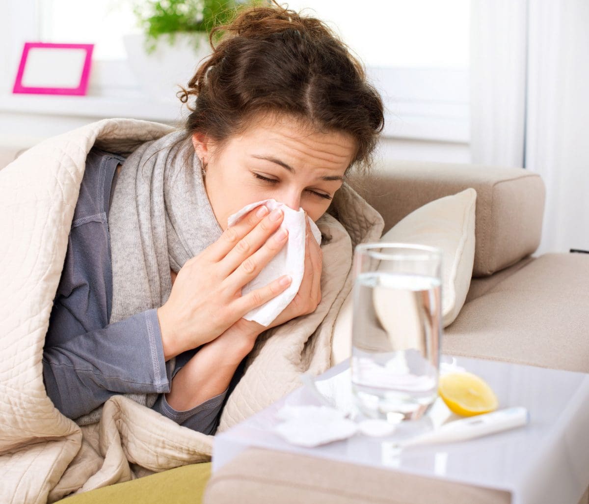 Κορονοϊός, γρίπη ή κρυολόγημα: Πώς να διακρίνουμε τη διαφορά
