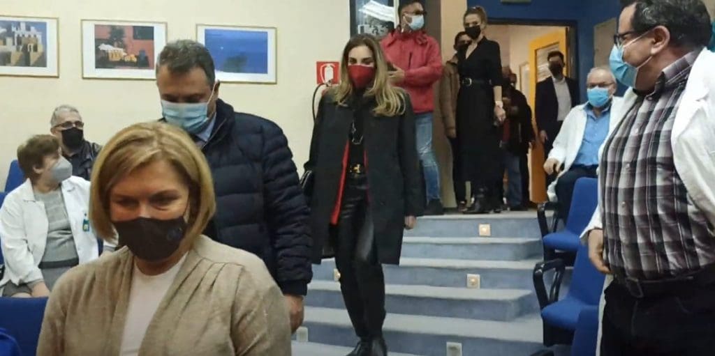 eordaialive.com: Το μποδοσάκειο νοσοκομείο Πτολεμαΐδας Επισκέφθηκε η αναπληρώτρια υπουργός Υγείας Μίνα Γκάγκα - Τι είπε στους δημοσιογράφους -Πλάνα από την σύσκεψη με παράγοντες της Υγείας στην περιοχή (βίντεο)
