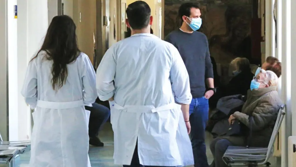 Πλεύρης – Γκάγκα προχωράνε χωρίς αιδώ το βρόμικο σχέδιο της τρόικας για τα νοσοκομεία