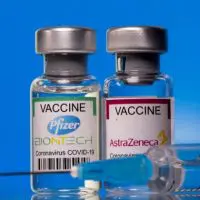 Δανική Μελέτη: Η Όμικρον εξαπλώνεται γρηγορότερα από τη Δέλτα σε εμβολιασμένους