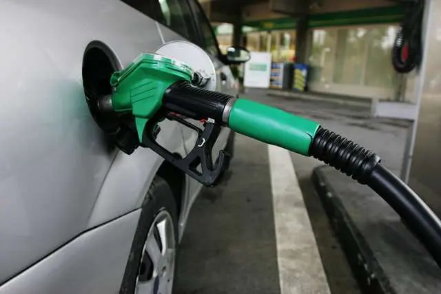 Πότε θα πέσουν οι τιμές σε βενζίνη και πετρέλαιο