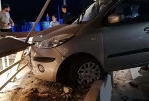 Αυτοκίνητο… προσγειώθηκε σε κατάστημα στο κέντρο των Χανίων – Δείτε τις εικόνες