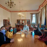 Μια ευχάριστη πρωινή συνάντηση στο Δημαρχείο: Οι μαθητές του ΕΝΕΕΓΥΛ παίρνουν συνέντευξη από το δήμαρχο Κοζάνης Λάζαρο Μαλούτα