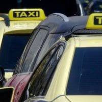 Οδηγοί ταξί - Ποιοι μένουν εκτός της έκτακτης ενίσχυσης - Eordaialive.com