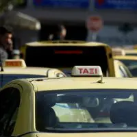 Ανοίγει ξανά η πλατφόρμα για τα 200 ευρώ στα ταξί - Η νέα προθεσμία και οι δικαιούχοι