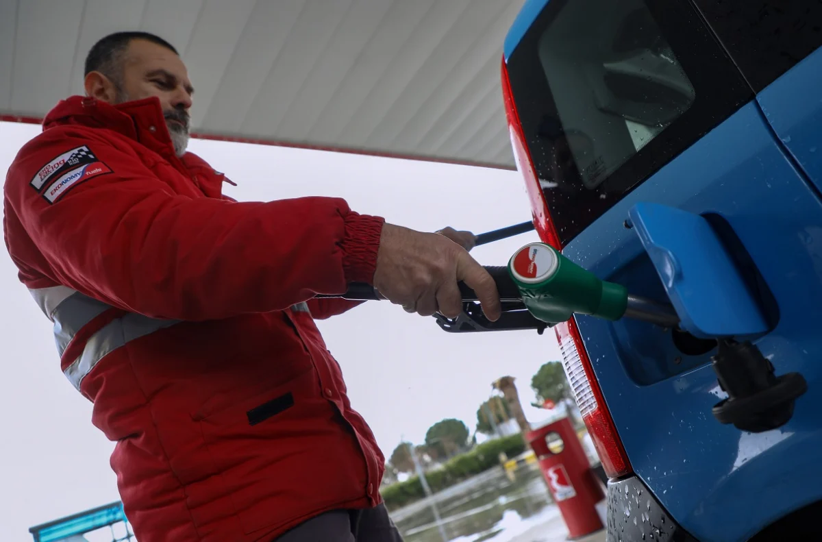 Επίδομα βενζίνης χωρίς αίτηση στο gov.gr - Τι πρέπει να κάνετε