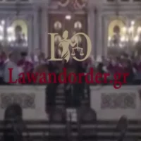 Αλλοδαπός εισέβαλε σε εκκλησία στον Άγιο Παντελεήμονα και άρχιζε να ουρλιάζει στο μικρόφωνο! (βίντεο)