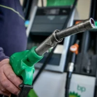 Βενζίνη: Συνεχίζεται η άνοδος στην τιμή
