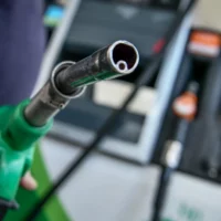Στα αζήτητα σχεδόν 40 εκατ. ευρώ του fuel pass – Ο «κουμπαράς» και η επέκταση του προγράμματος από Ιούλιο