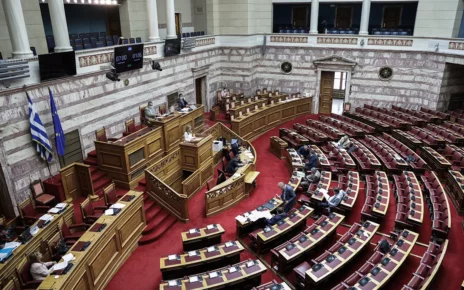 Κατατέθηκε στη Βουλή το νομοσχέδιο για τα ΑΕΙ - Την Πέμπτη εισάγεται στην αρμόδια επιτροπή