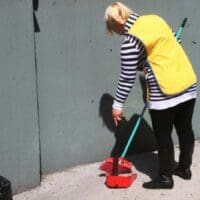 Πόσες σχολικές καθαρίστριες προσλαμβάνονται ανά Δήμο (απόφαση)
