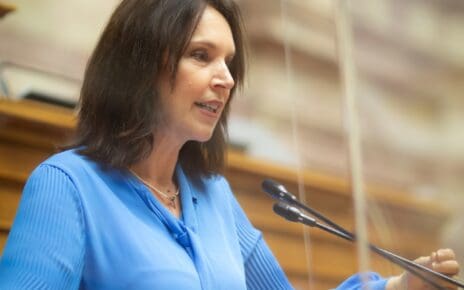 «Καλλιόπη Βέττα - Ομιλία στην Βουλή: Το περιβάλλον γίνεται έρμαιο στα χέρια της κυβέρνησης, της «ανάπτυξης» και των πελατειακών εξυπηρετήσεων»