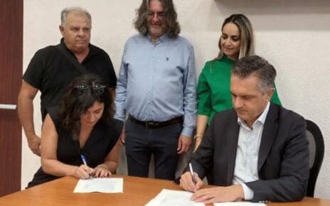 Υπογραφή σύμβασης εκτέλεσης του έργου - Αποκατάσταση οδικού δικτύου στον Αναδασμό Σερβίων