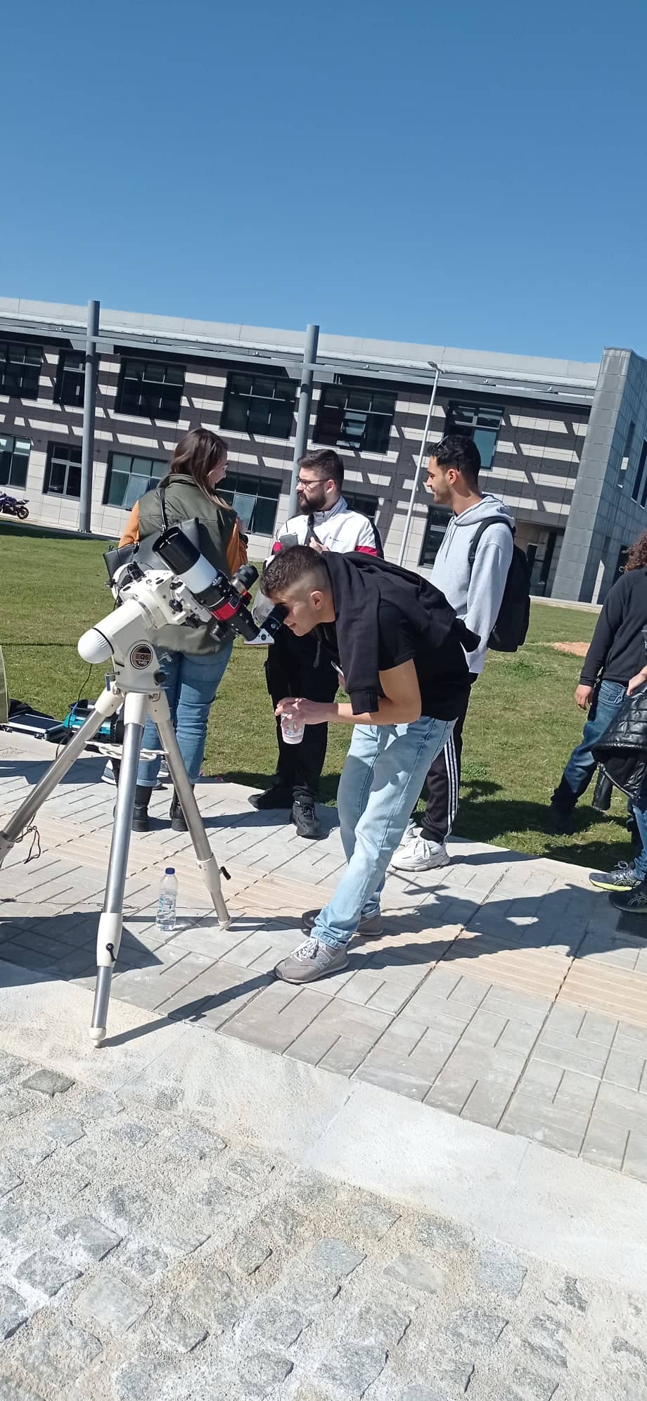 Eordaialive.com - Τα Νέα της Πτολεμαΐδας, Εορδαίας, Κοζάνης Αστρονομικός Σύλλογος Δυτικής Μακεδονίας : Ηλιακή παρατήρηση στον αύλειο χώρο του Πανεπιστημίου Δυτικής Μακεδονίας