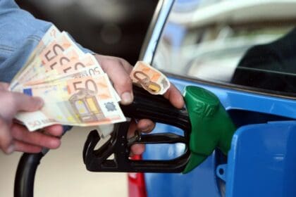 Fuel Pass 3: Τέλος στα σενάρια για νέα επιδότηση καυσίμων έβαλε ο Σταϊκούρας
