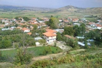 Έκδοση τίτλων κυριότητας αναδασμού αγροκτήματος Κομνηνάδων Καστοριάς