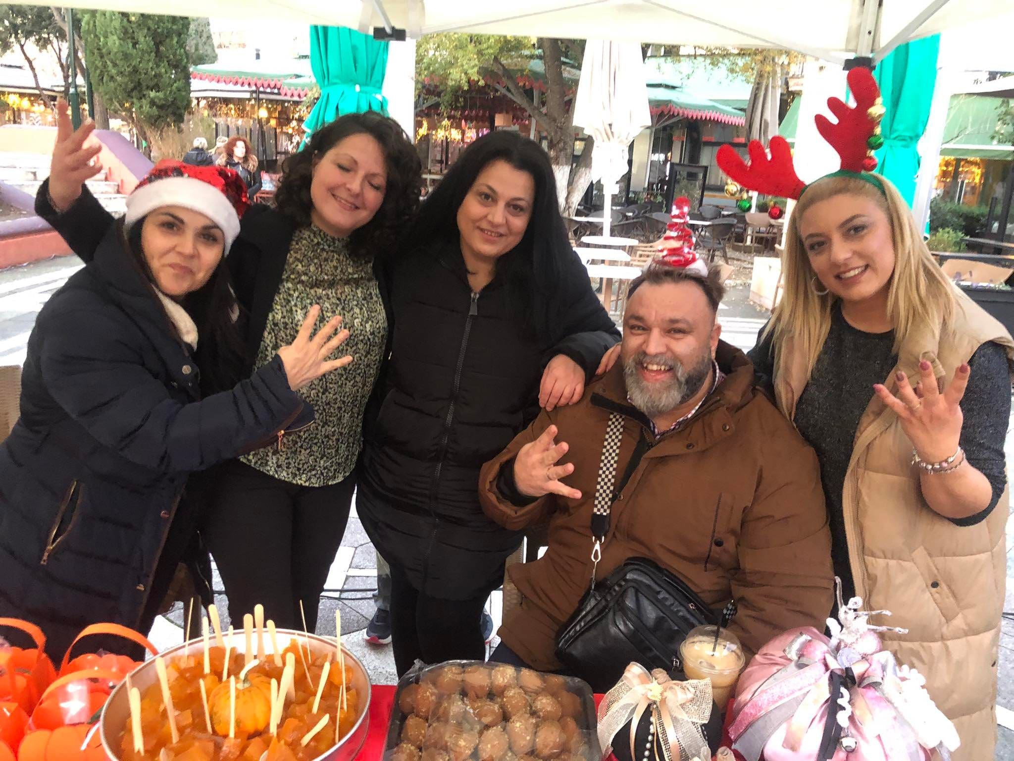 Eordaialive.com - Τα Νέα της Πτολεμαΐδας, Εορδαίας, Κοζάνης Πλήθος κόσμου στο 1ο Christmas Food Factory στην κεντρική πλατεία Πτολεμαΐδας ! (βίντεο-φωτο)